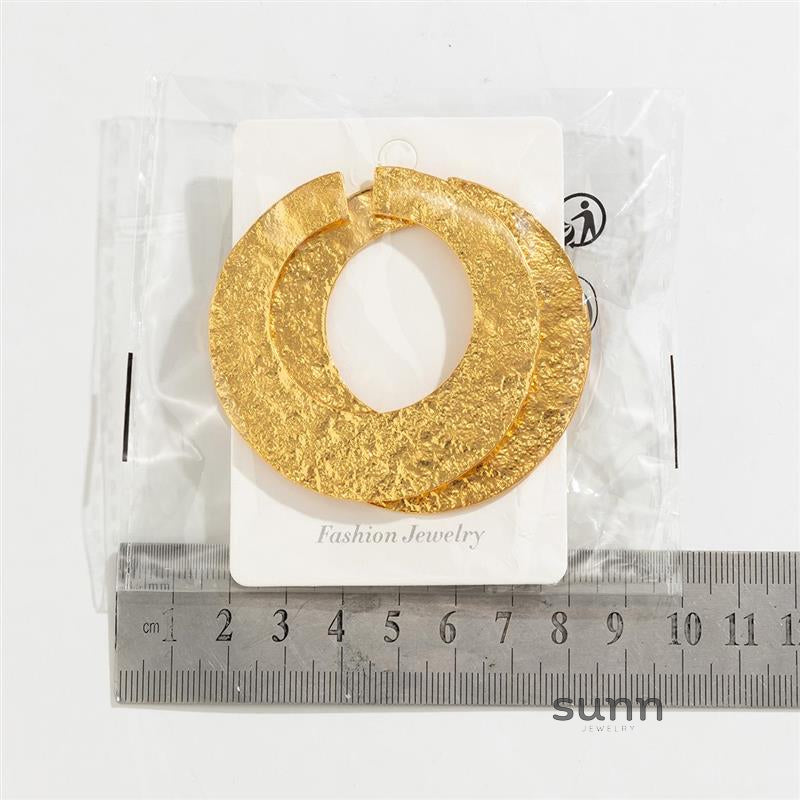Fraidy Asymmetric Textured Earrings [RC4Q4I2Y]
