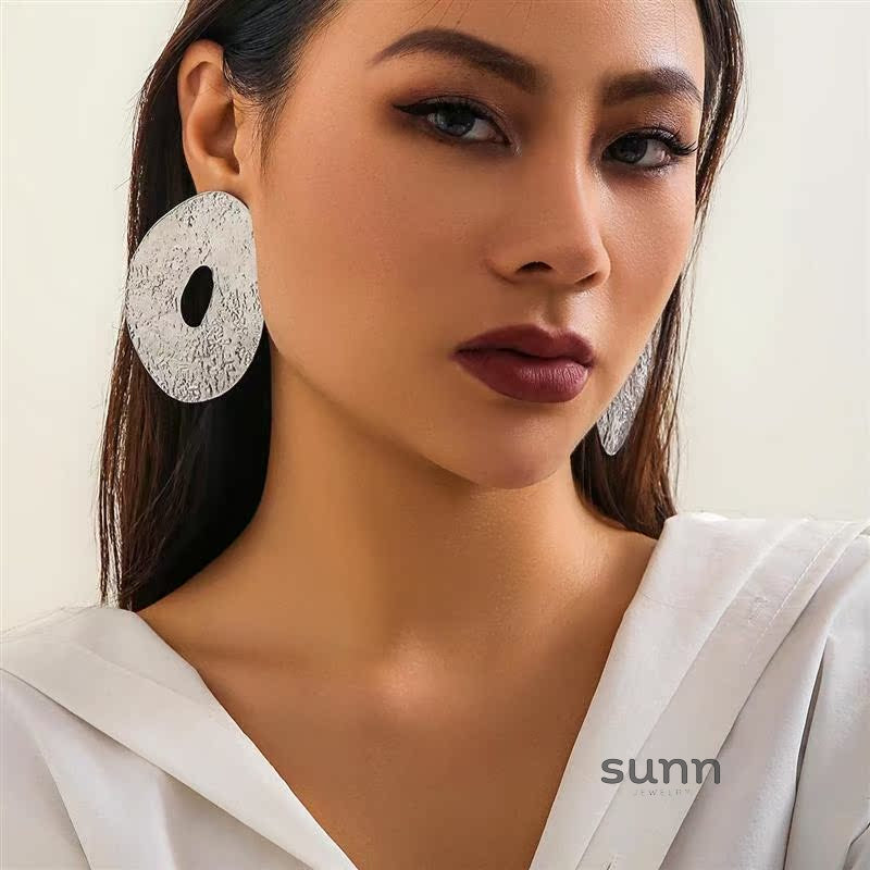 Fraidy Asymmetric Textured Earrings [3I8YOH98]