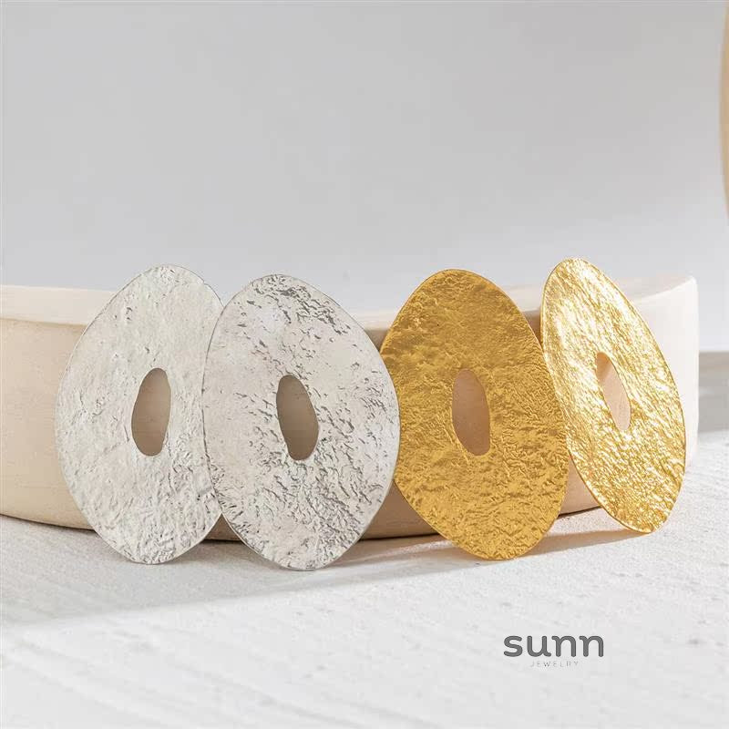 Fraidy Asymmetric Textured Earrings [1WPSRXLI]