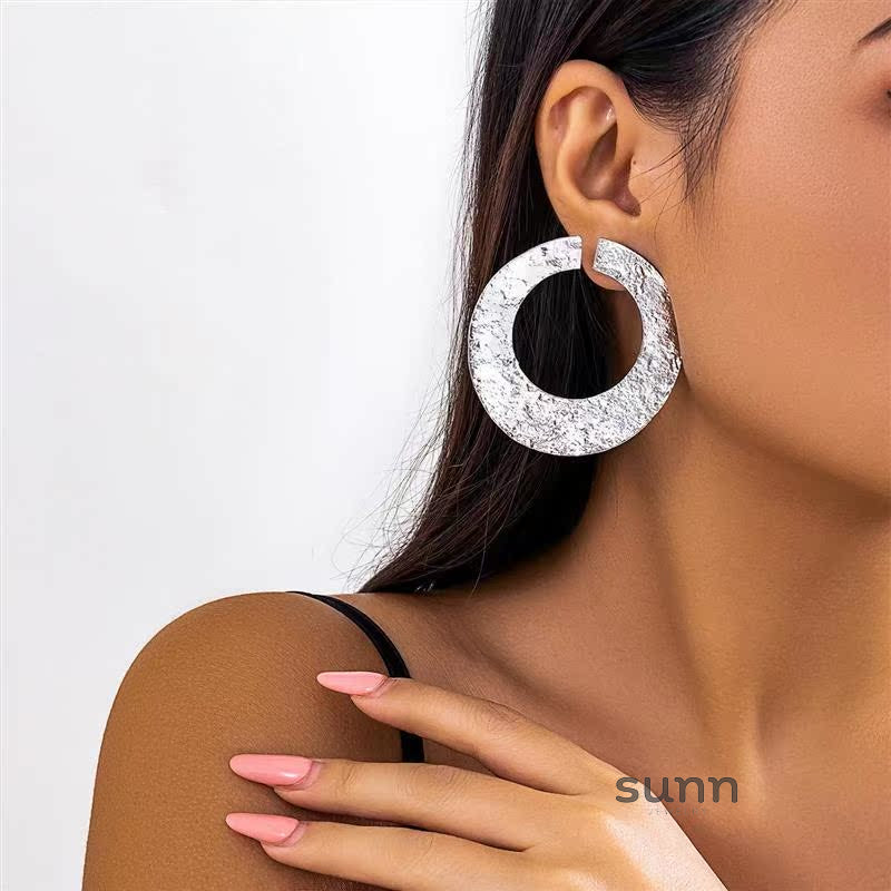 Fraidy Asymmetric Textured Earrings [3EN8ZFO7]