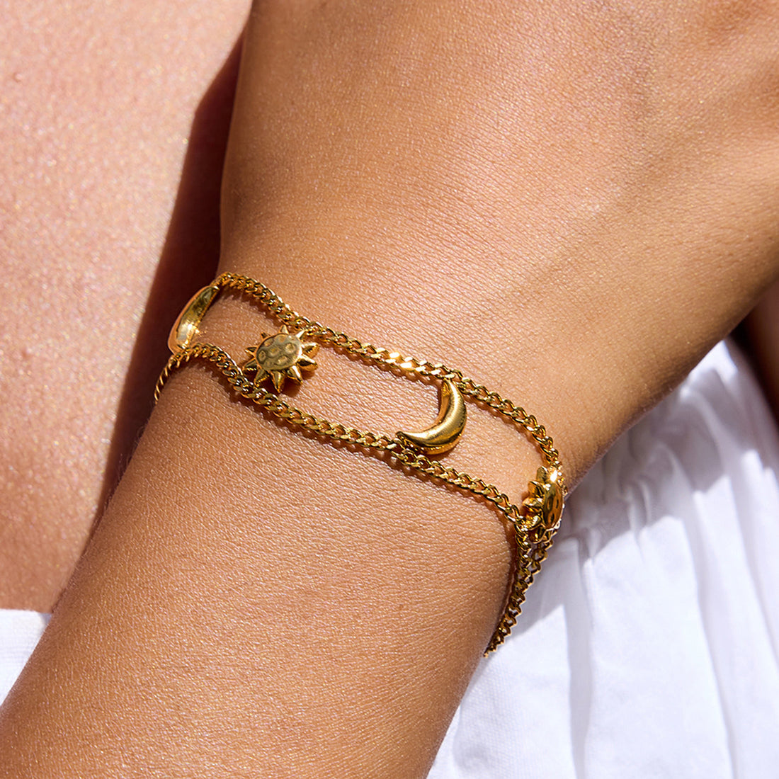 Francheska Sun Cuff Bracelet [KWMRIV7F]