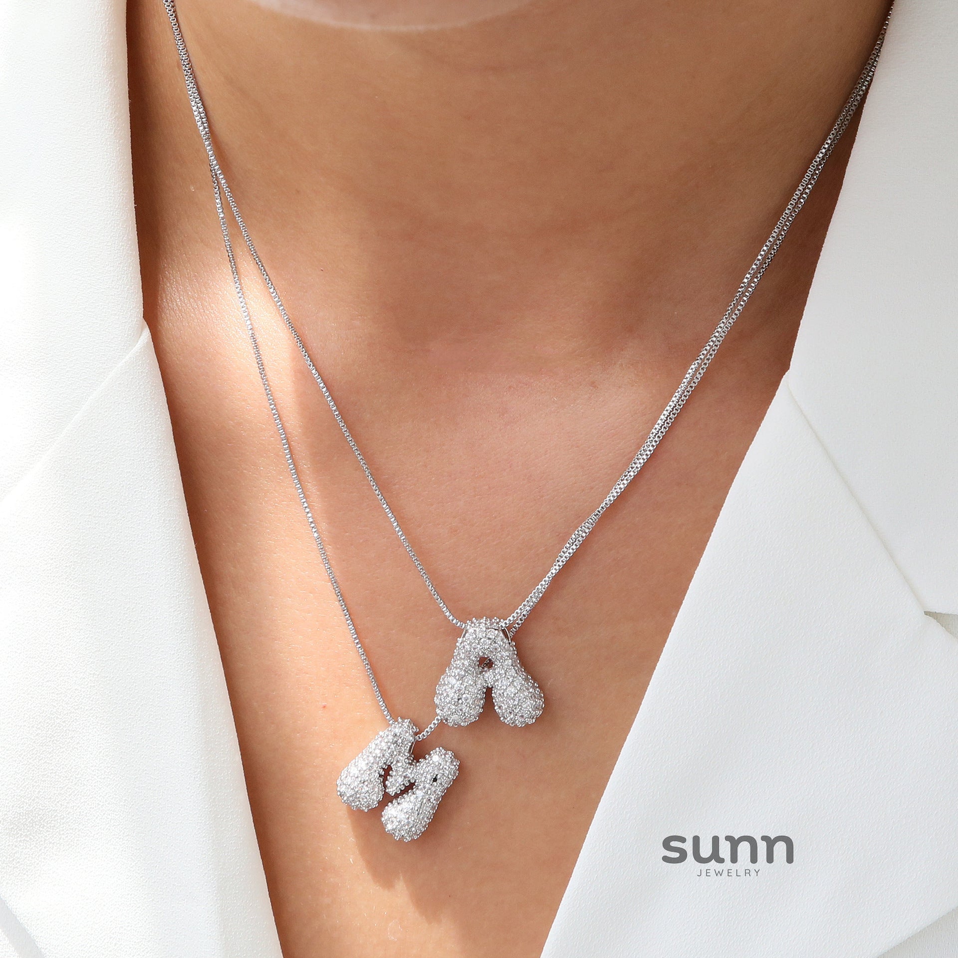 Francis Bubble Initial Necklace [XMJPU3IO]