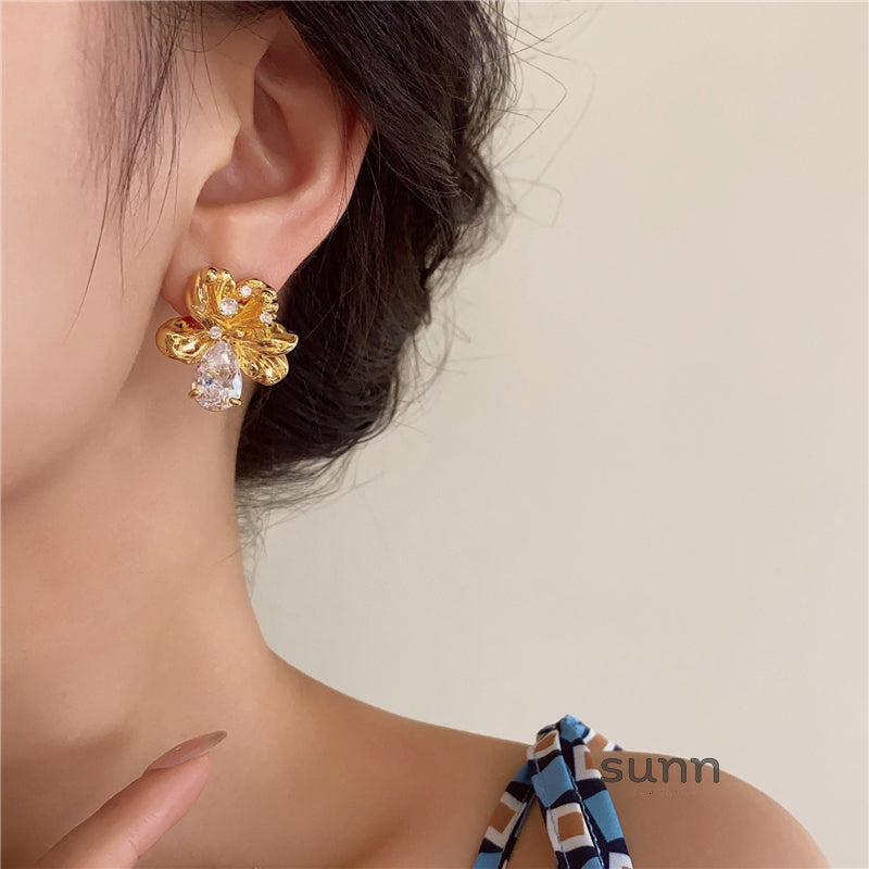 Franki Floral Crystal Earrings [ON8V889M]