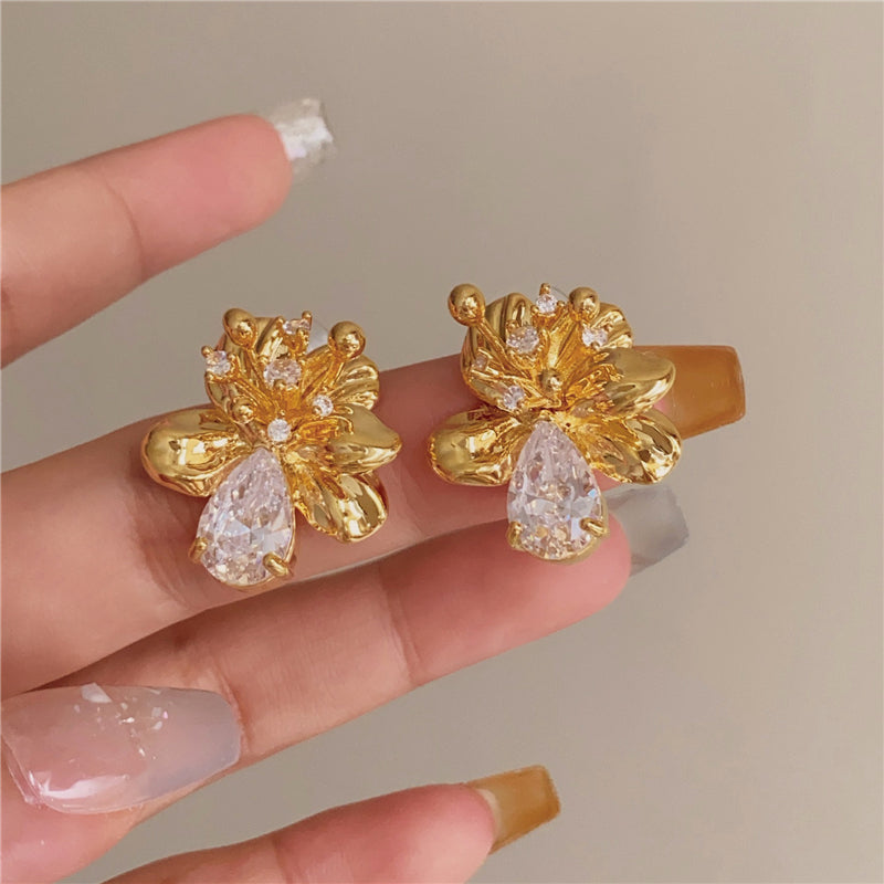Franki Floral Crystal Earrings [9JFVDAF6]