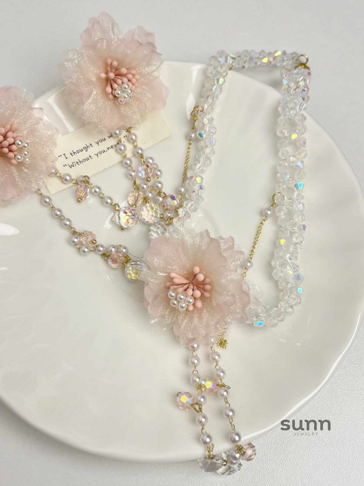 Freyja Crystal Mesh Pearl Necklace Set [DB6QYSQ6]