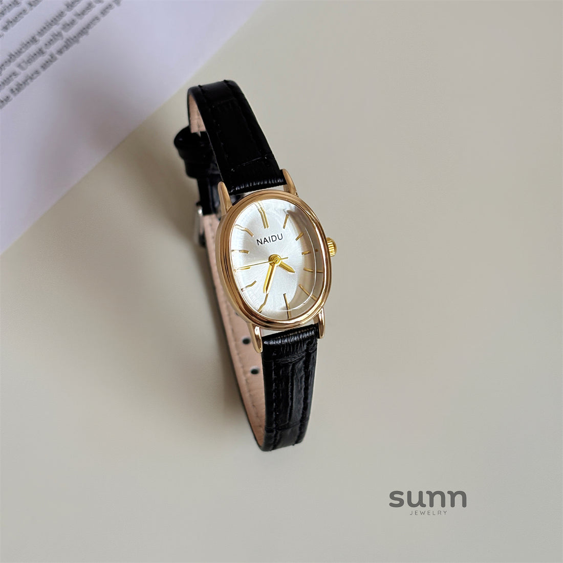 Freyja Vintage Oval Watch [ZQUPVLXY]