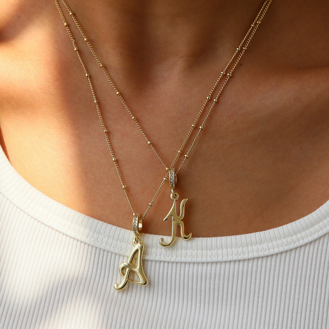 Frida Gold Cursive Initial Necklace [W48V1PI6]