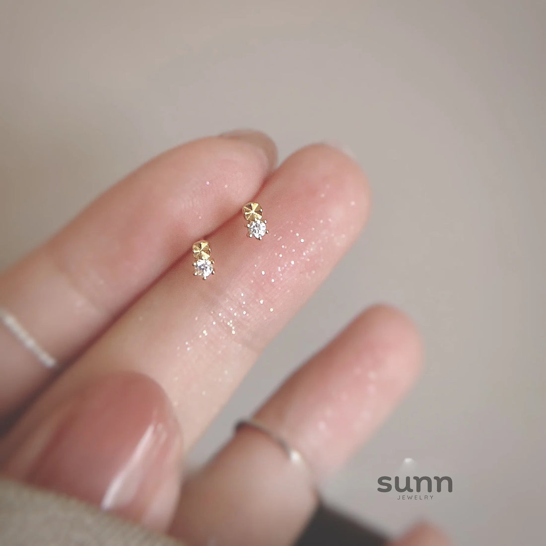 Fynlee Dainty Star Studs