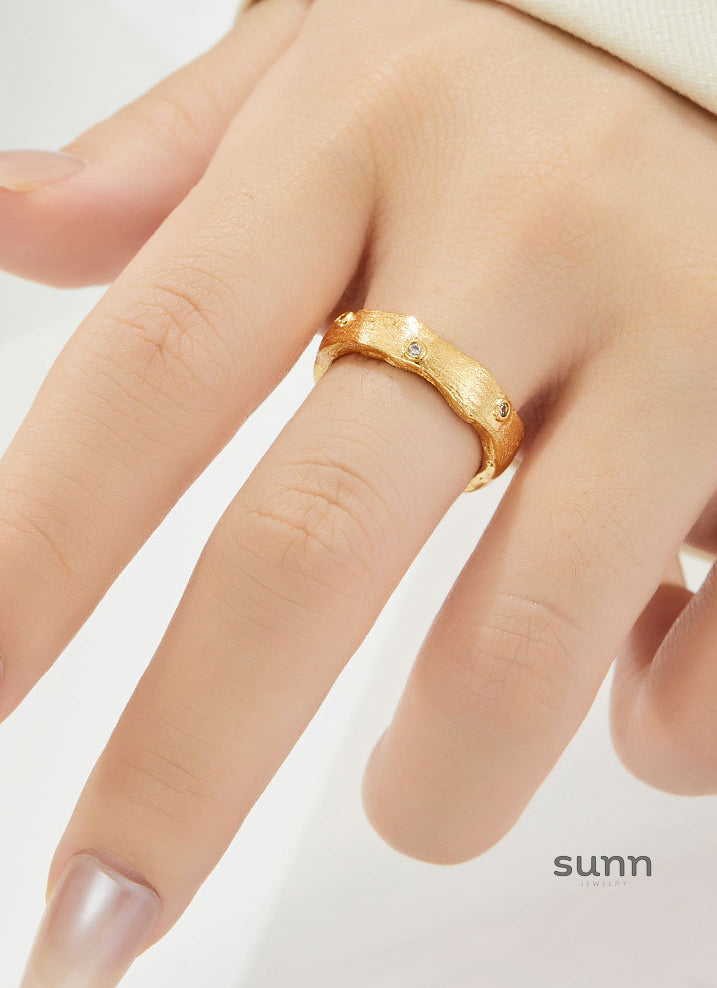 Fynlee Irregular Brushed Gold Ring [9U475UJU]
