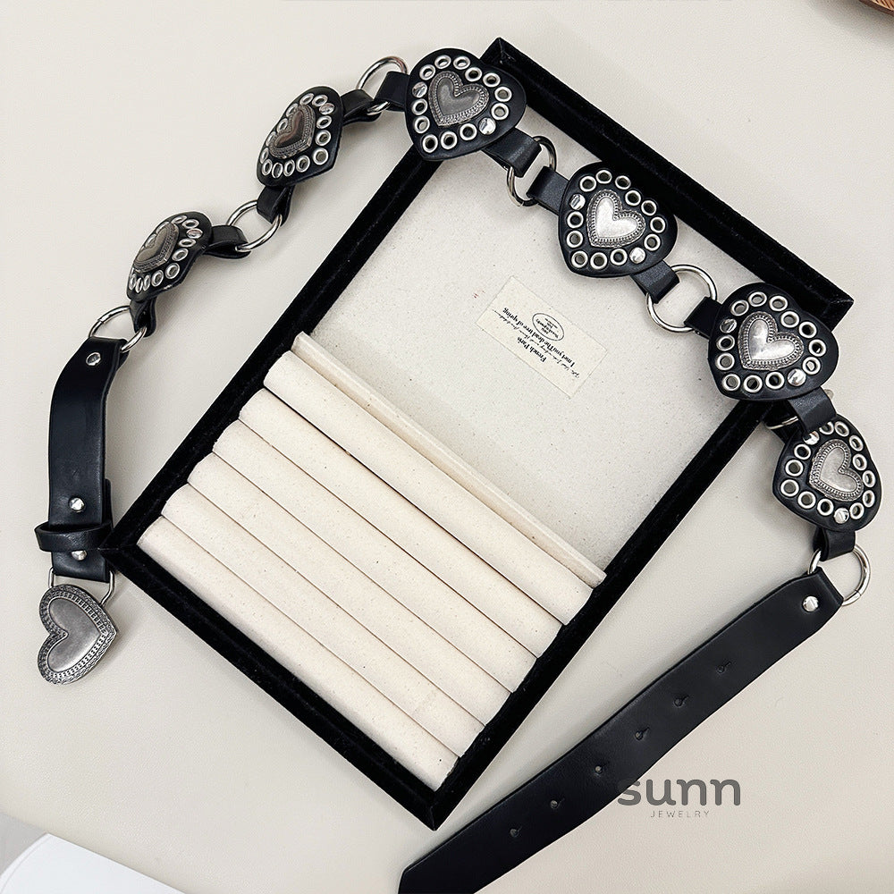 Gabriela Heart Cutout Rivet Belt [X9U88E0K]