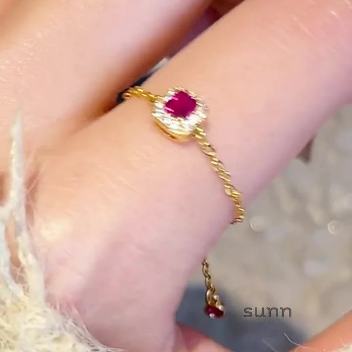 Galia Red Zircon Chain Ring