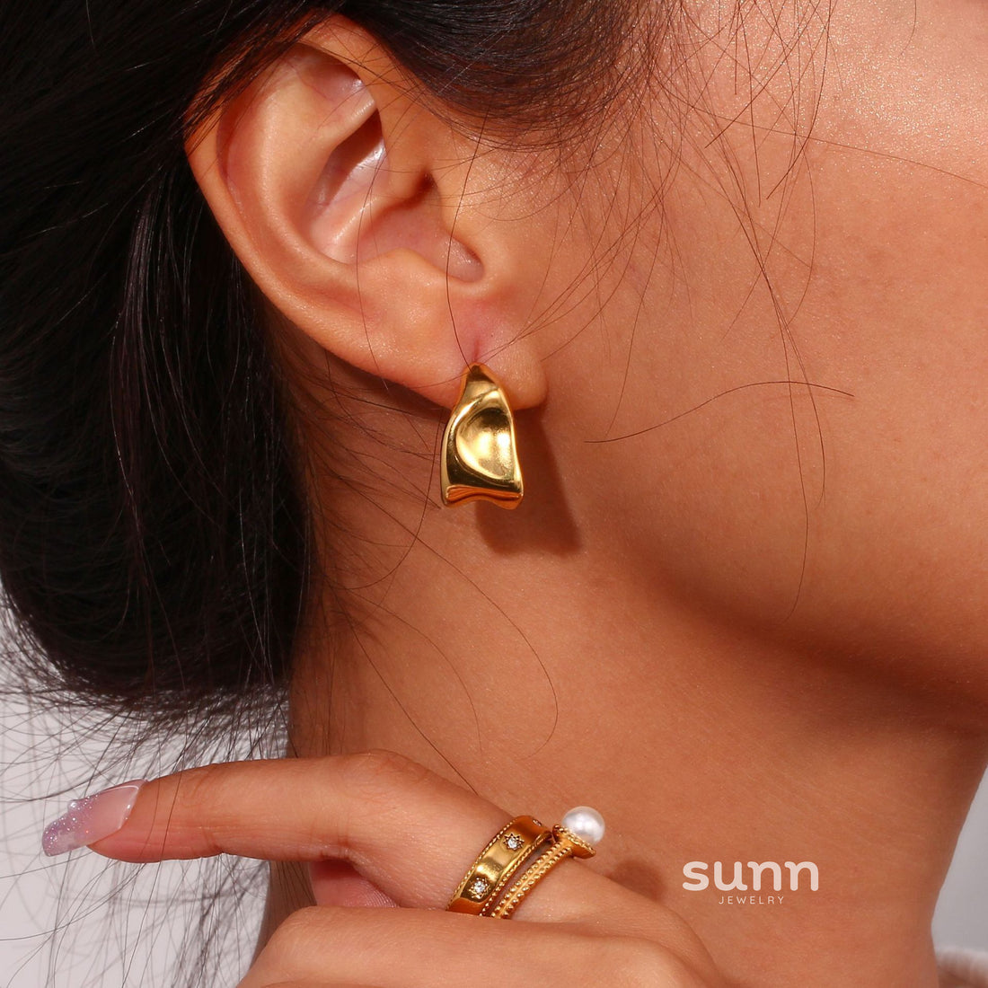 Galileah Asymmetric Foil Drop Earrings [8NGB4FDC]