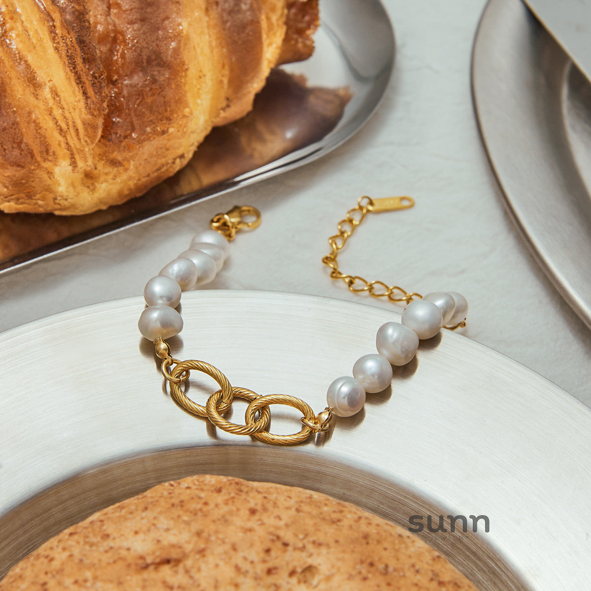 Genessis Pearl Cross Bracelet [OT0UMJJ5]