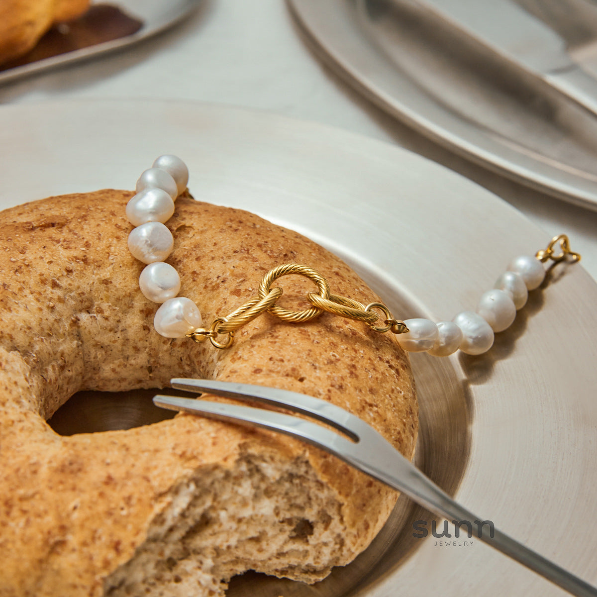 Genessis Pearl Cross Bracelet [N1HW8WO3]