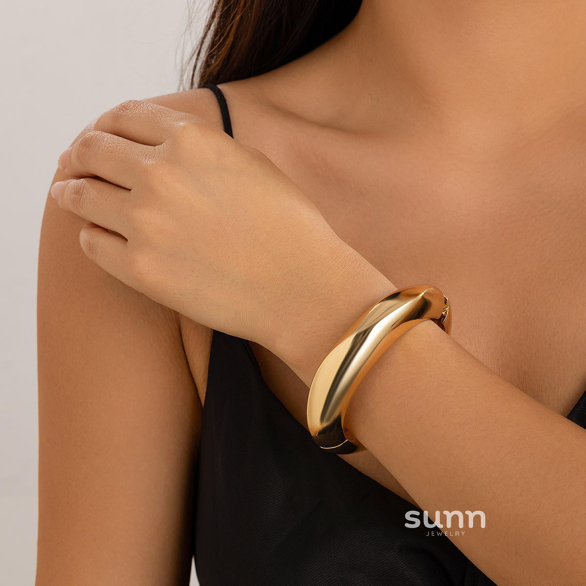 Genevieve Sculptural Metal Jewelry [27570HGN]