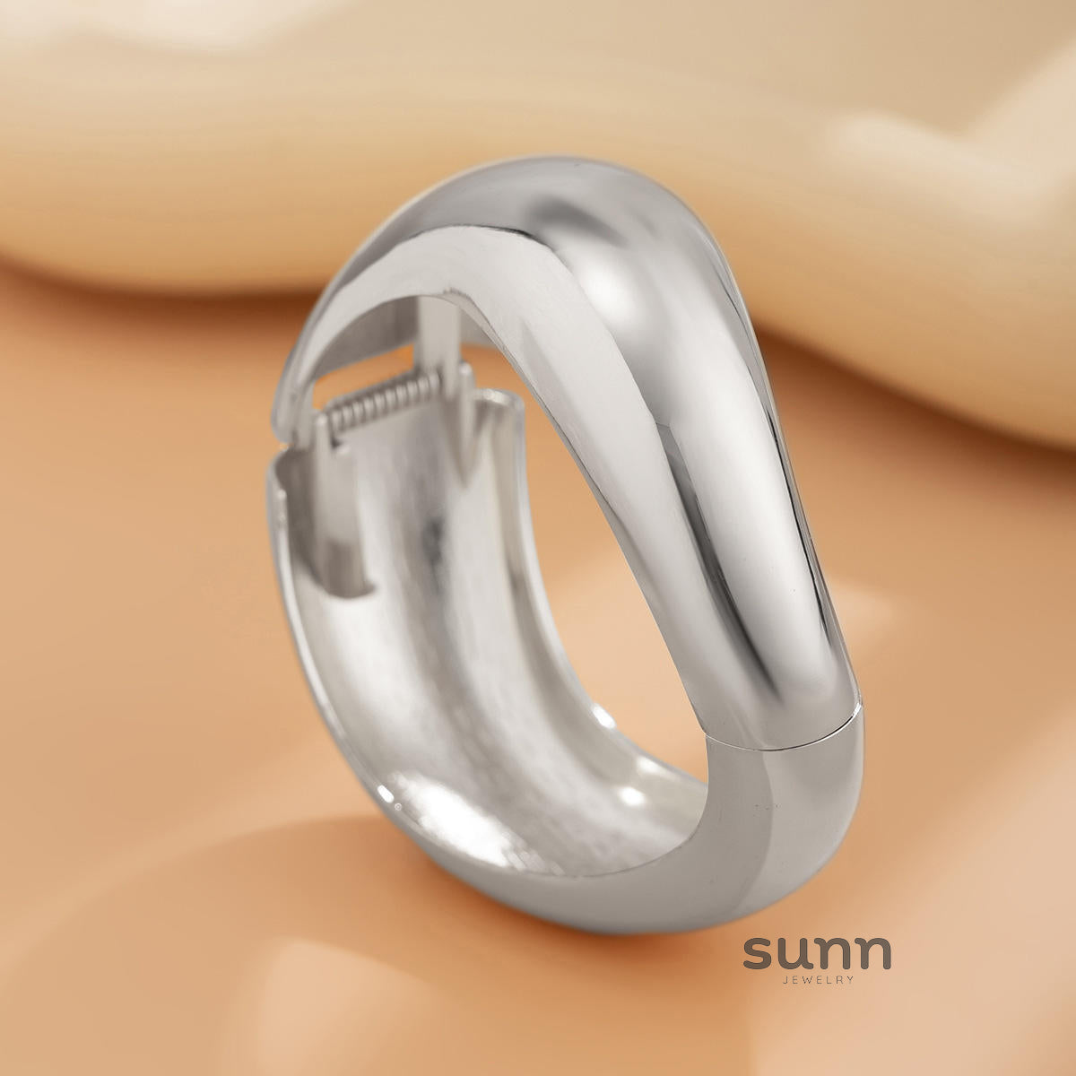 Genevieve Sculptural Metal Jewelry [PZ447U27]