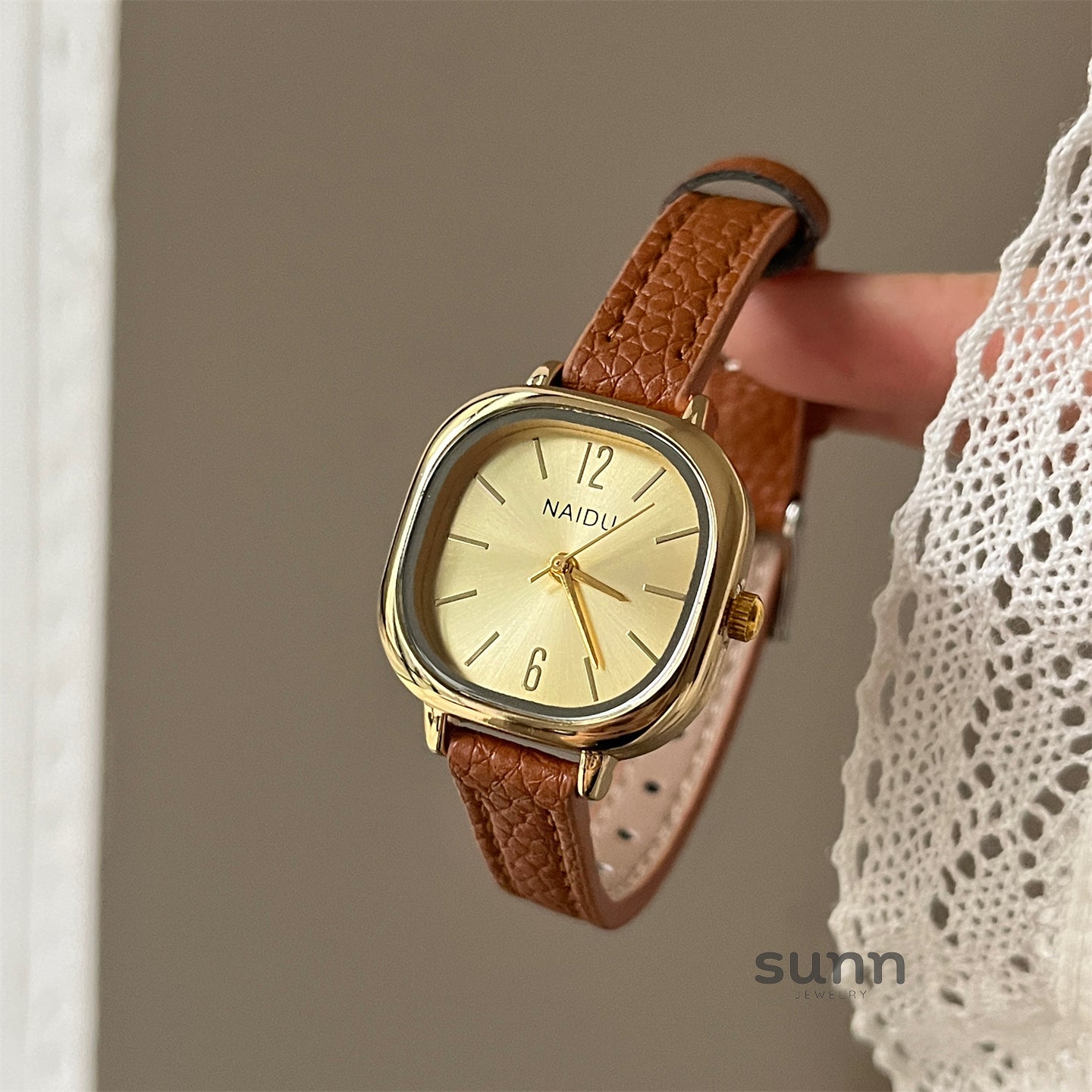 Gentry Vintage Square Watch [8AFBBRQC]