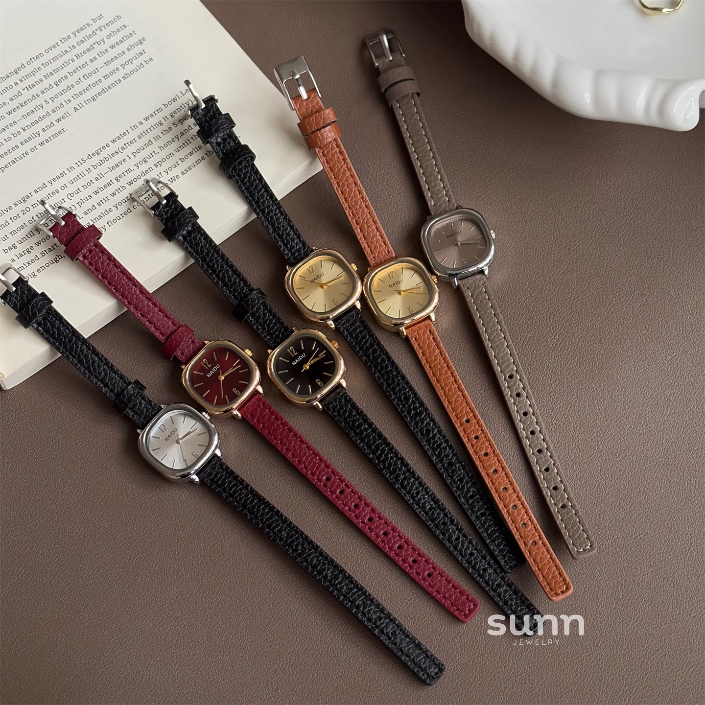 Gentry Vintage Square Watch [3N9G19IY]