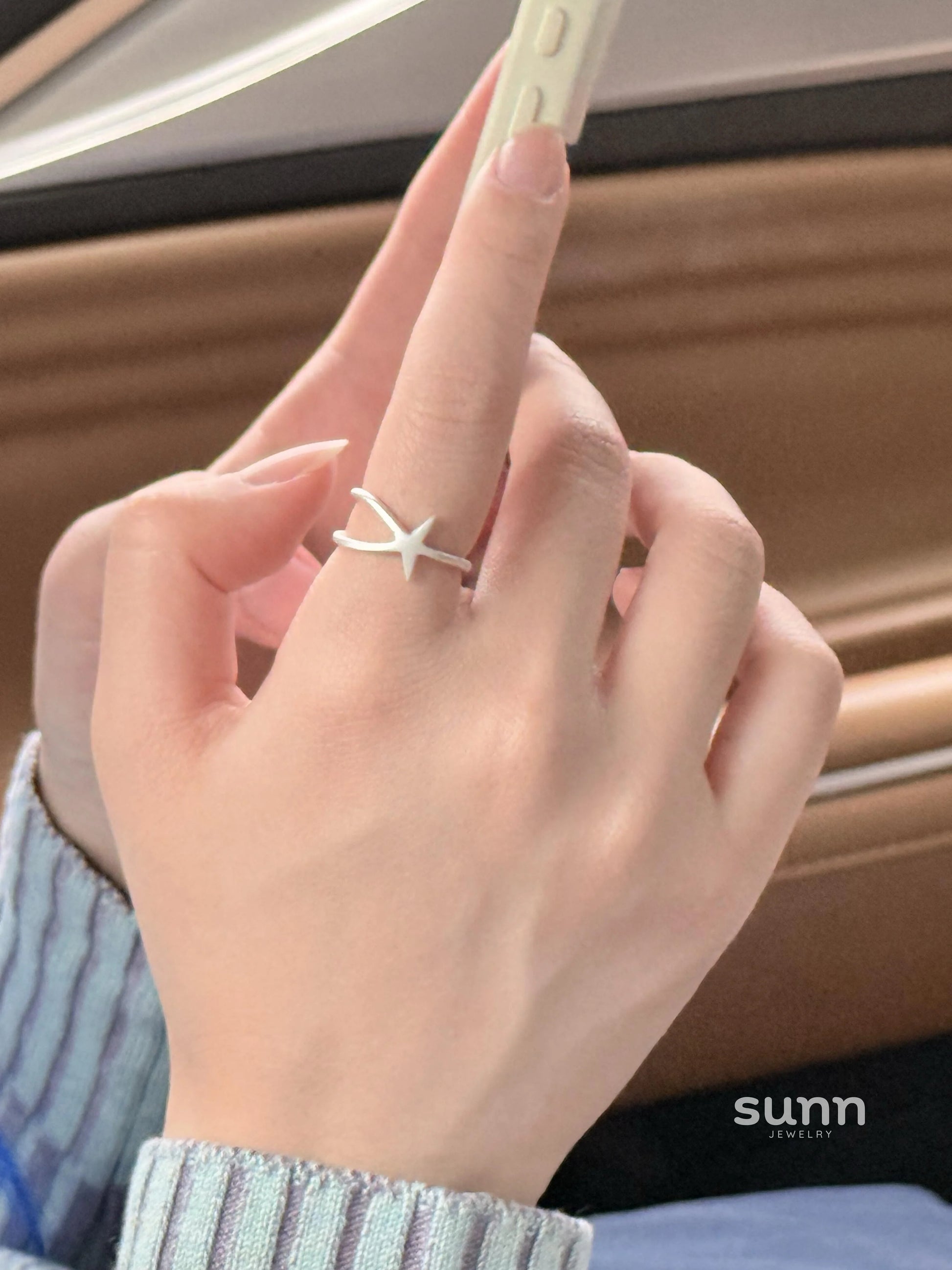 Geraldine Matte Starfish Ring