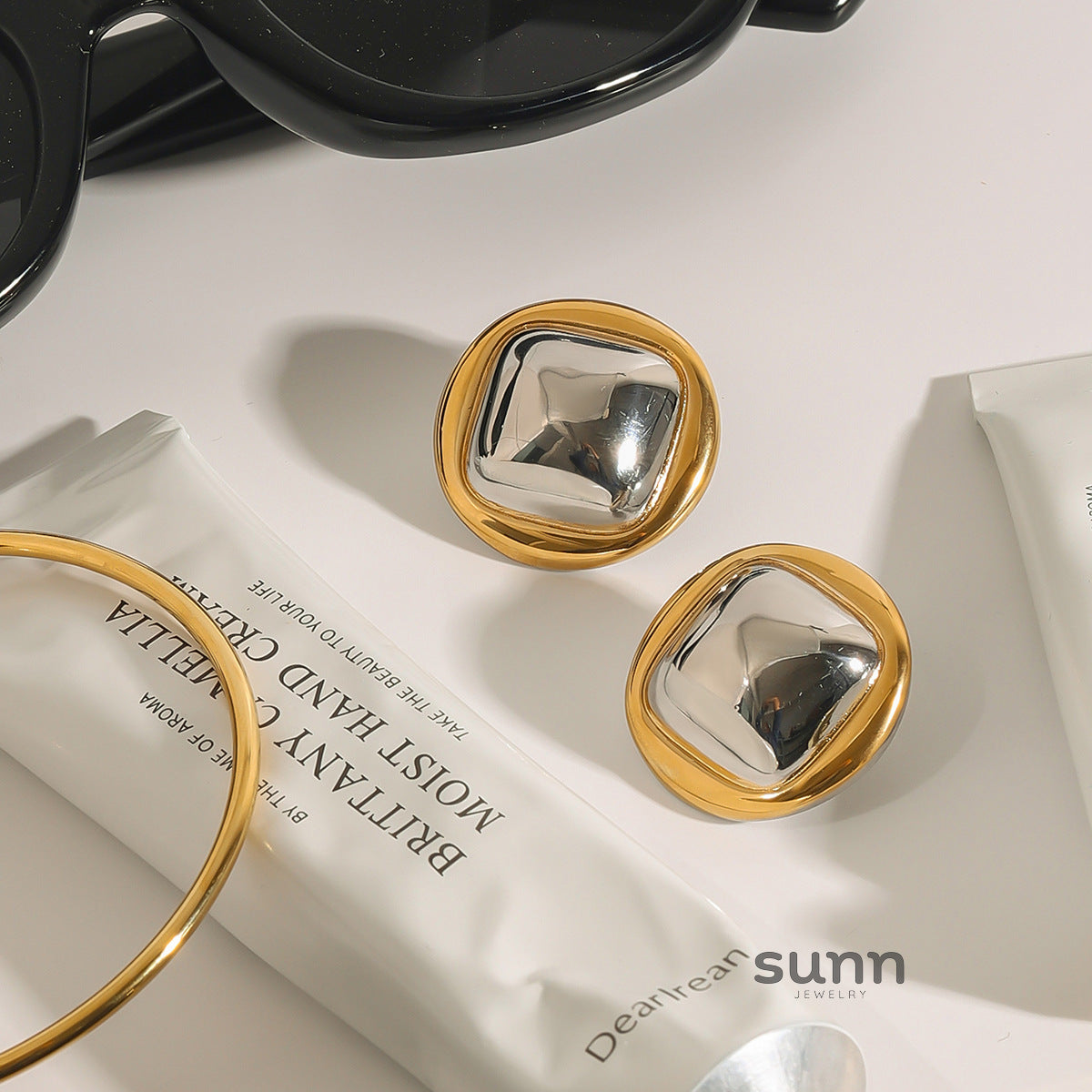Germani Geometric Drop Earrings [T37G6U5M]