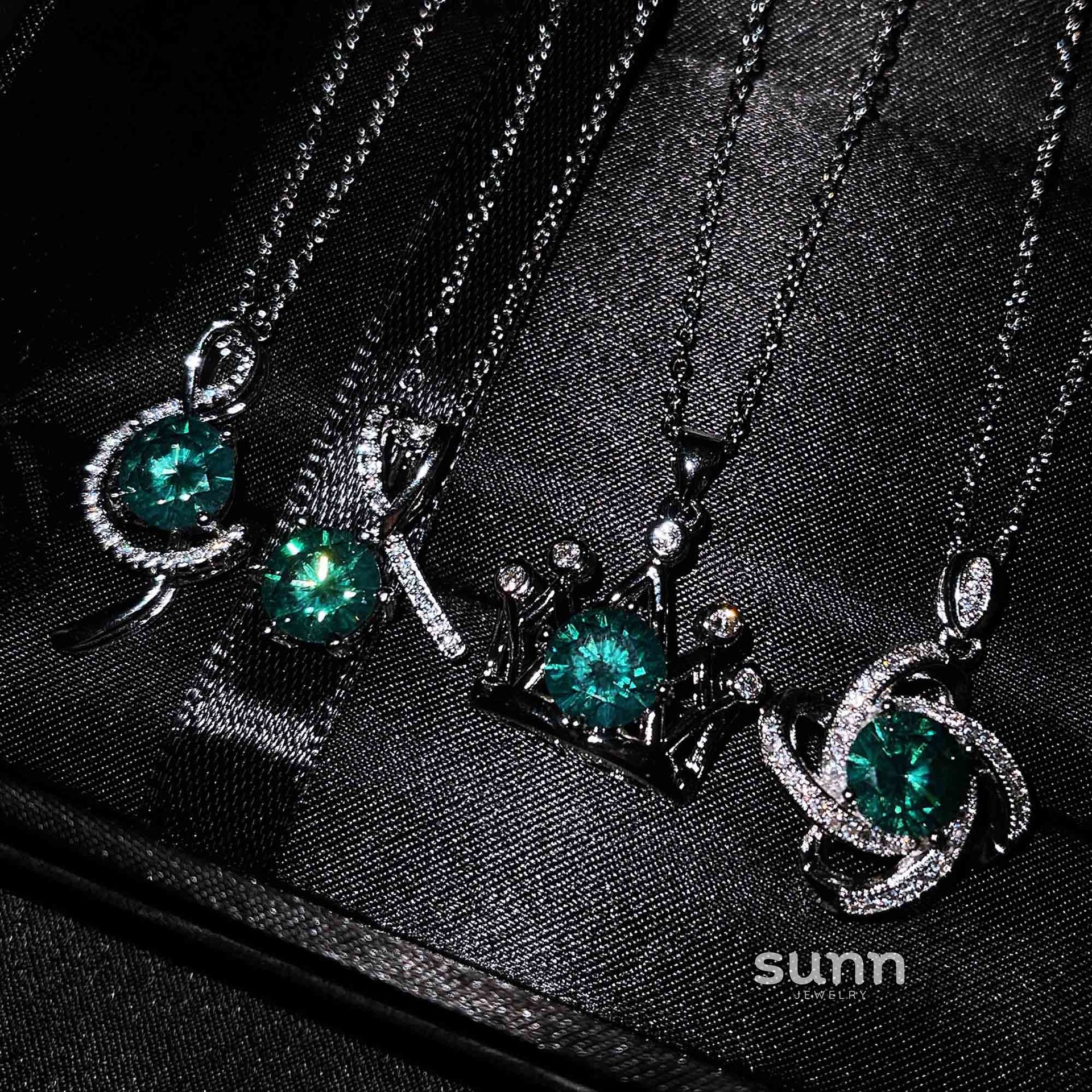 Gertrude Simulated Diamond Heart Necklace [OK2B3SL4]