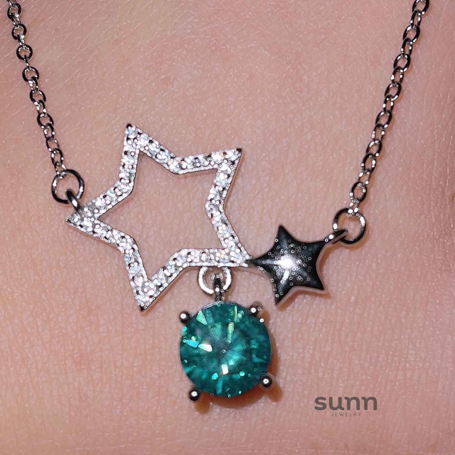Gertrude Simulated Diamond Heart Necklace [D4D1F69K]