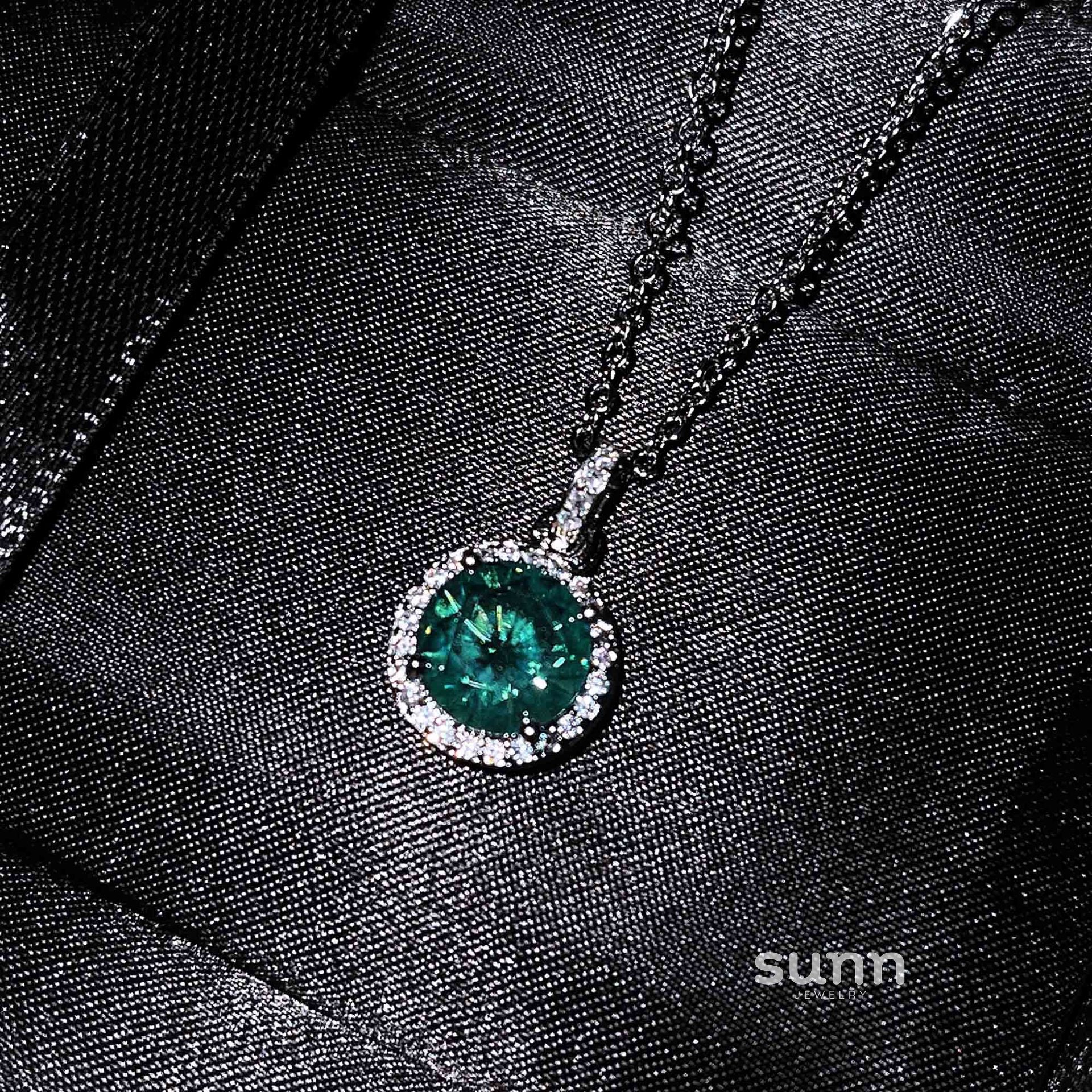 Gertrude Simulated Diamond Heart Necklace [ZZZWT4SU]