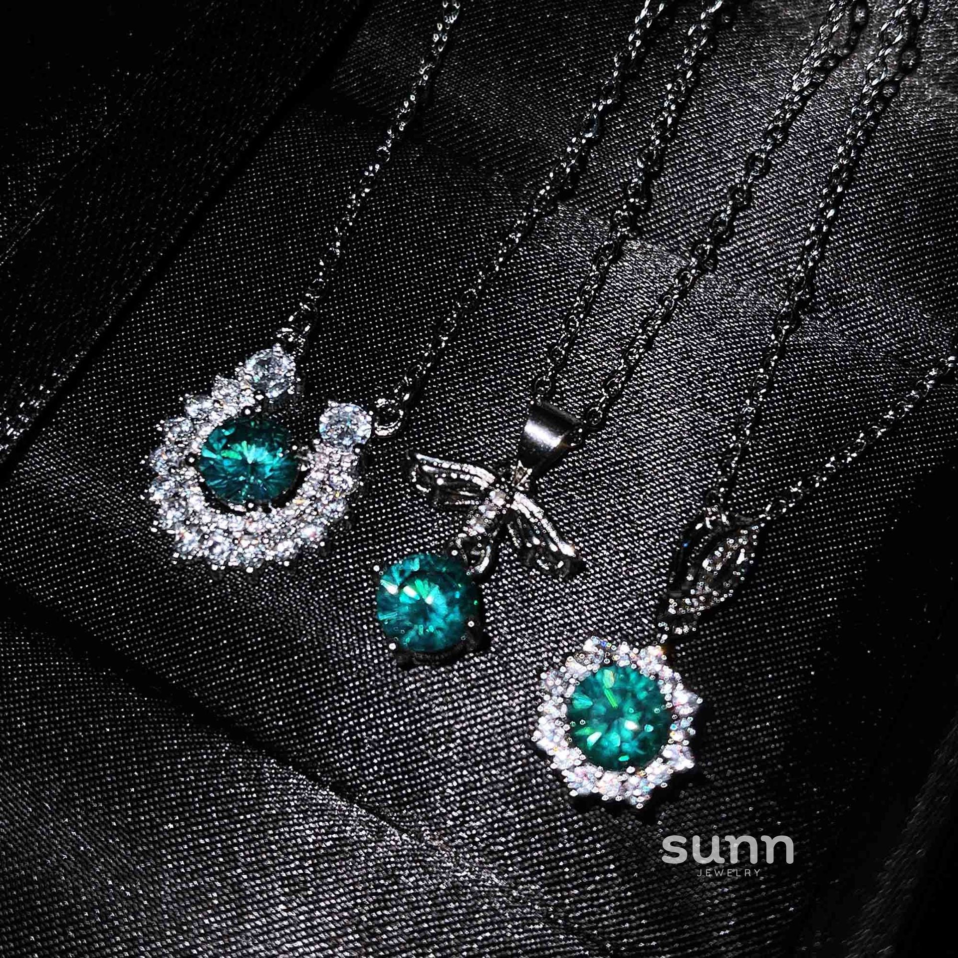 Gertrude Simulated Diamond Heart Necklace [0S5NM7N3]