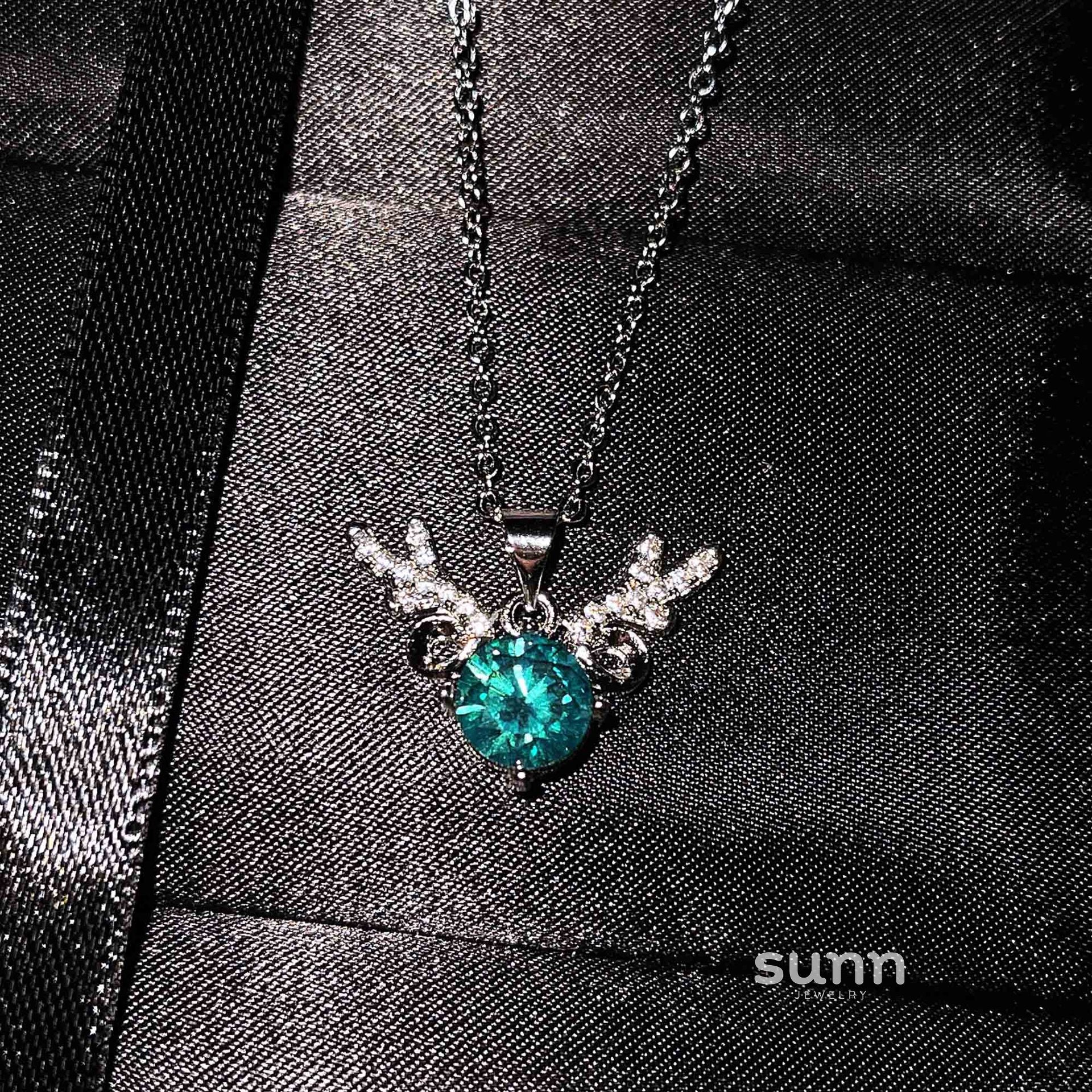 Gertrude Simulated Diamond Heart Necklace [RPGWV8RM]
