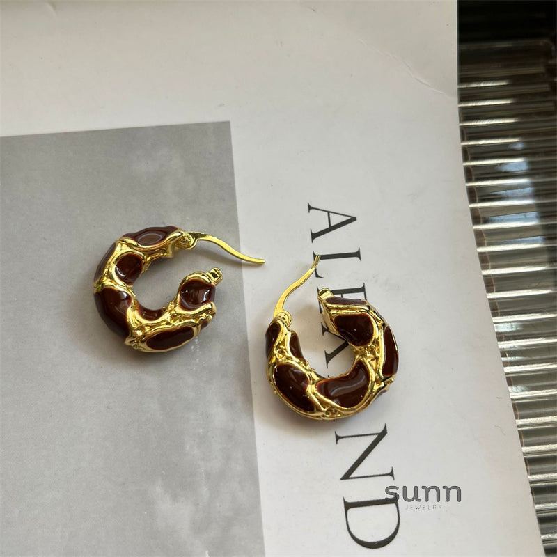 Giavonna Asymmetric Enamel Hoops [G9KC4IKZ]