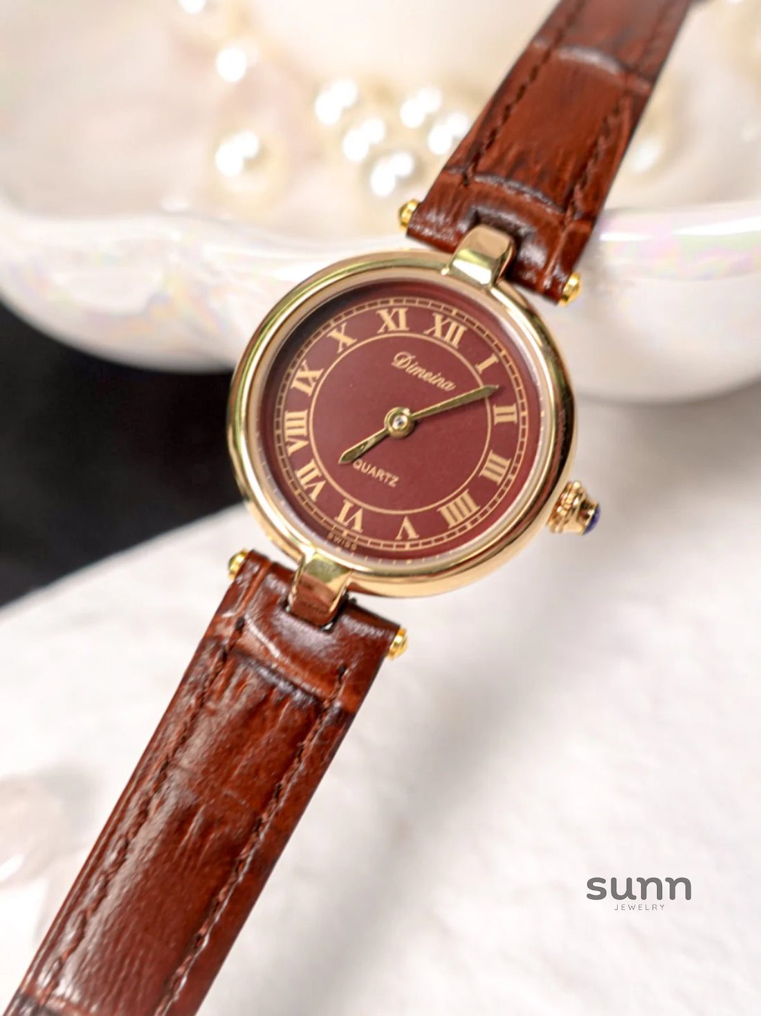 Gionna Vintage Square Watch