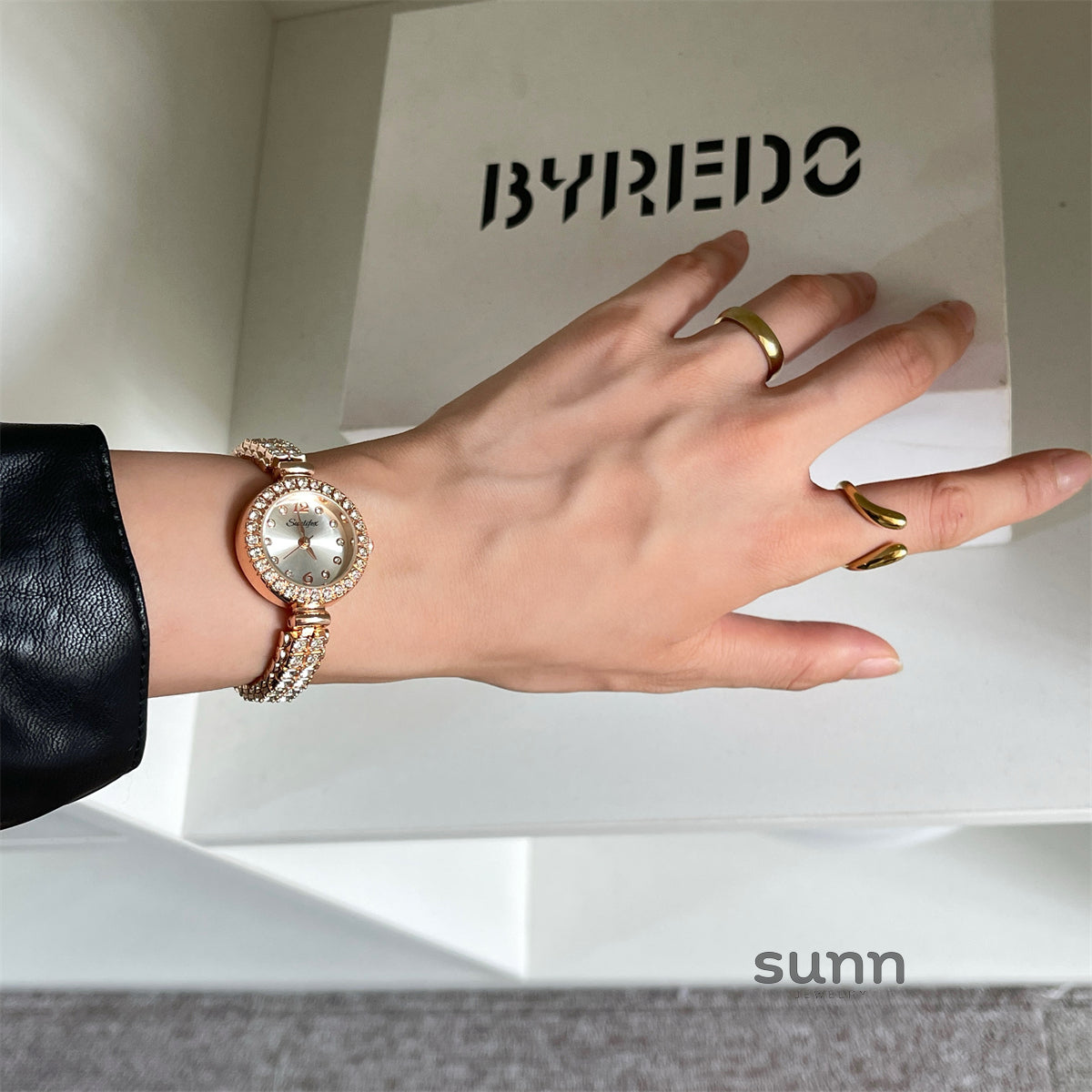 Gisela Celestial Chain Watch [BKZEXSVM]