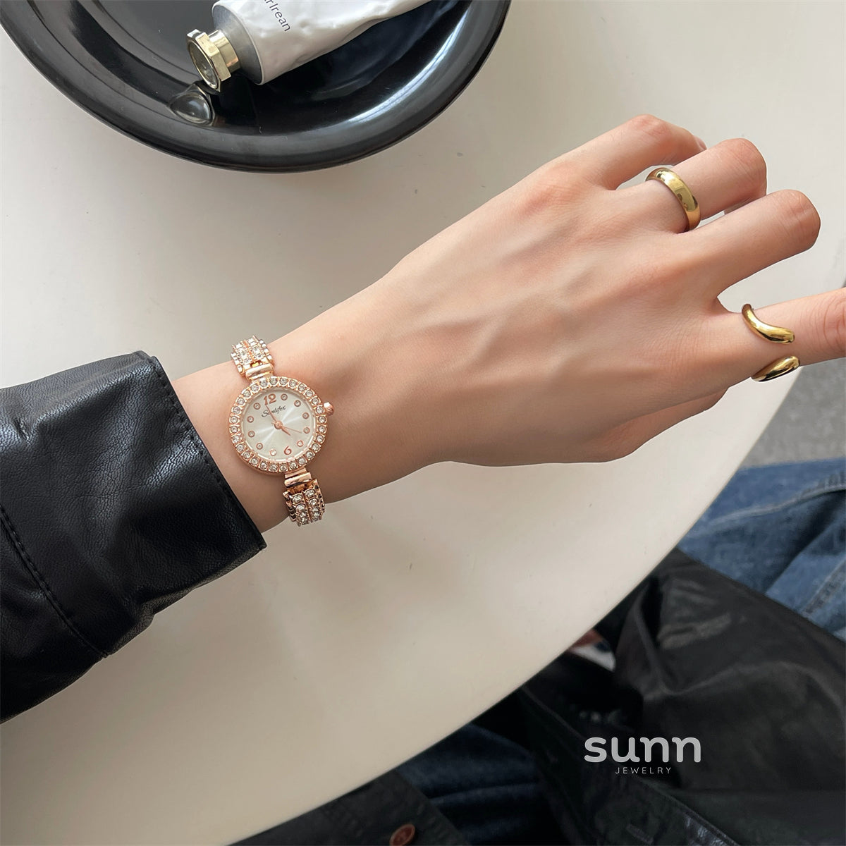 Gisela Celestial Chain Watch [JT3W6VJK]