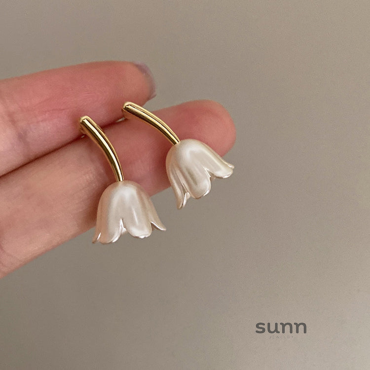 Gisella Tulip Drop Earrings [WPYNVRPO]
