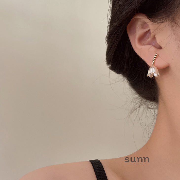 Gisella Tulip Drop Earrings [VH2RUPH3]