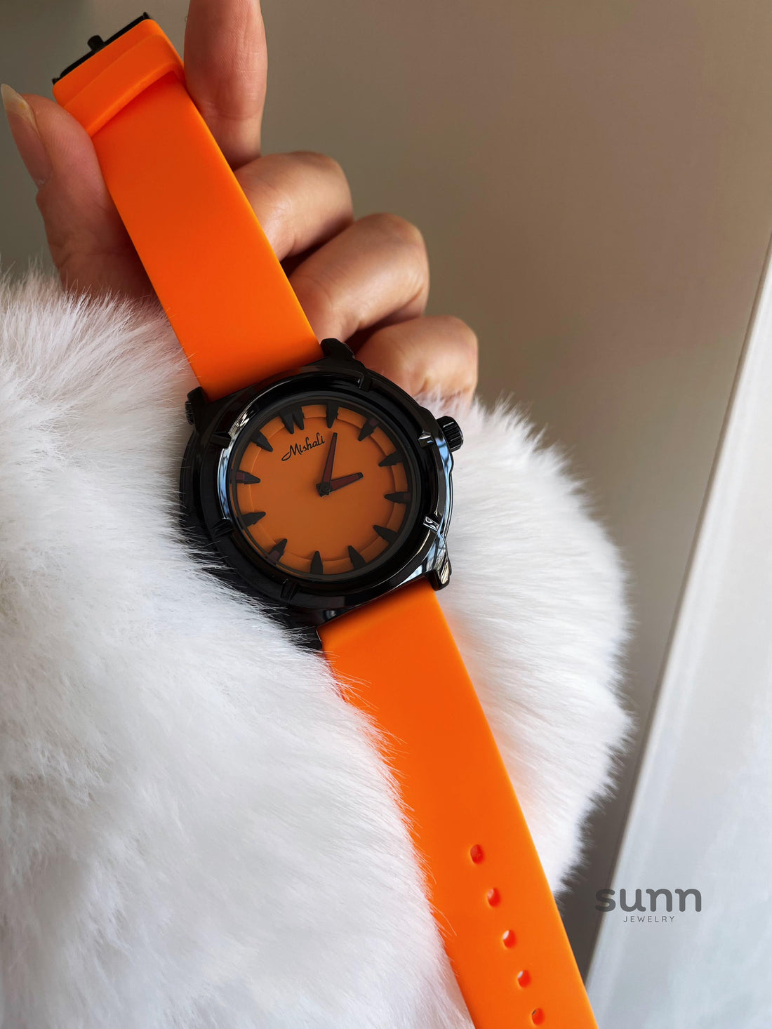 Giselle Bold Contrast Watch [UXIPNL0U]