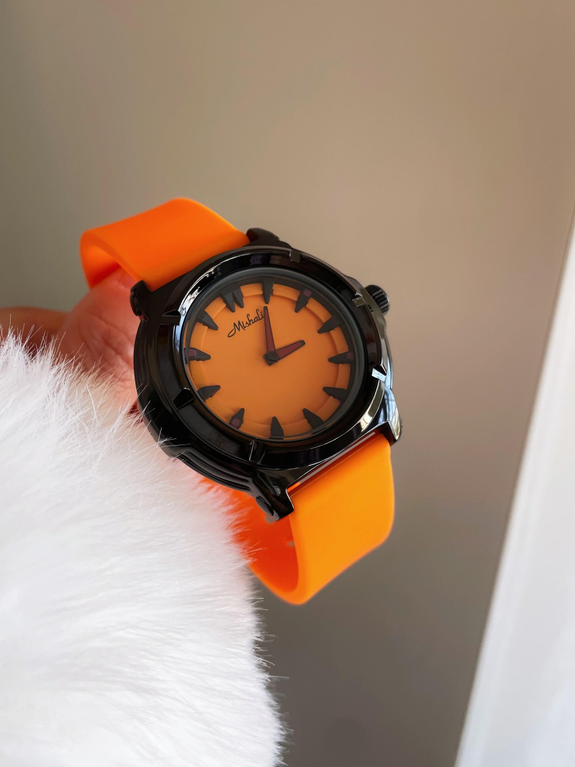 Giselle Bold Contrast Watch [UXIPNL0U]