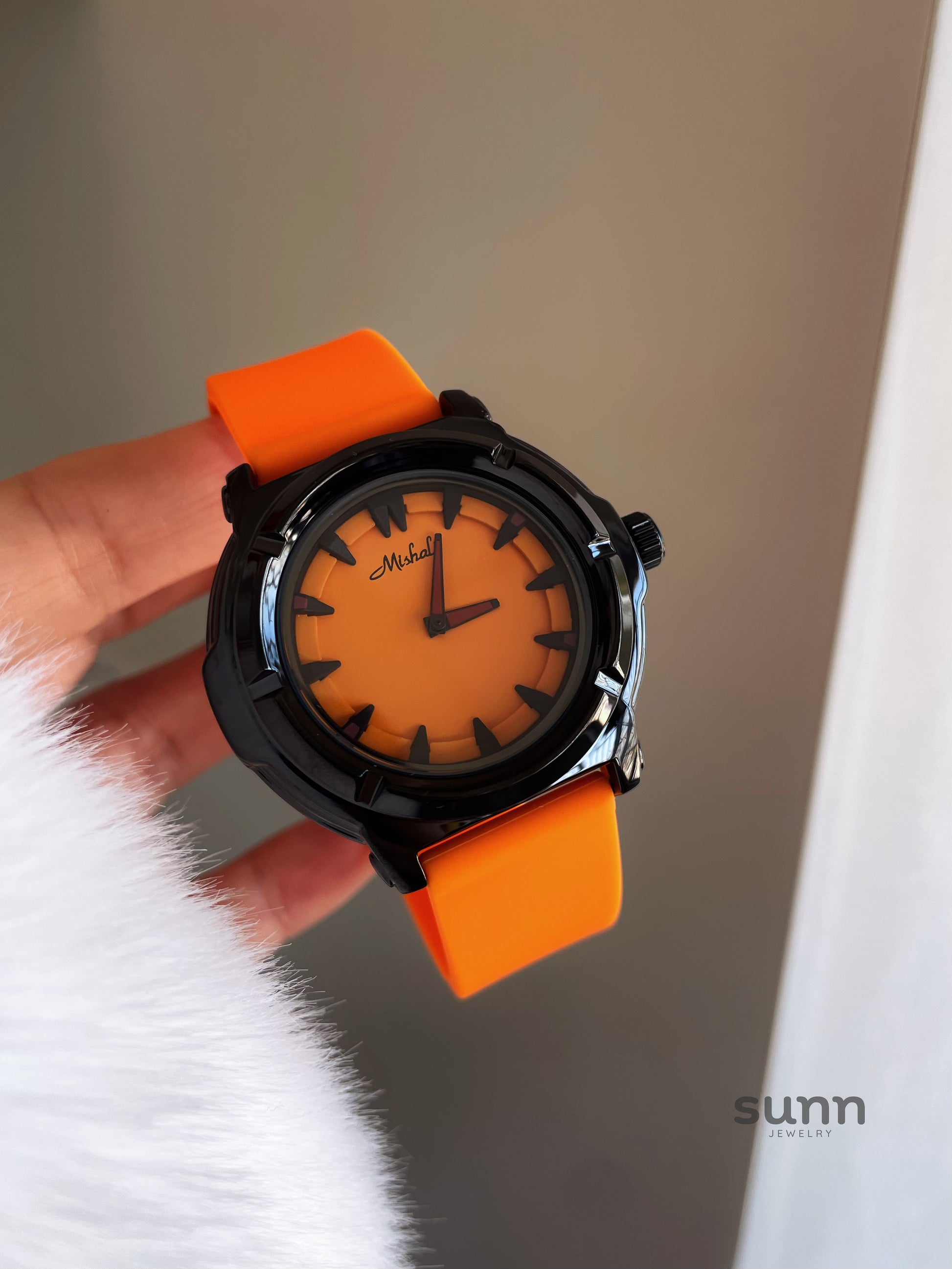 Giselle Bold Contrast Watch [TSDJRXL7]