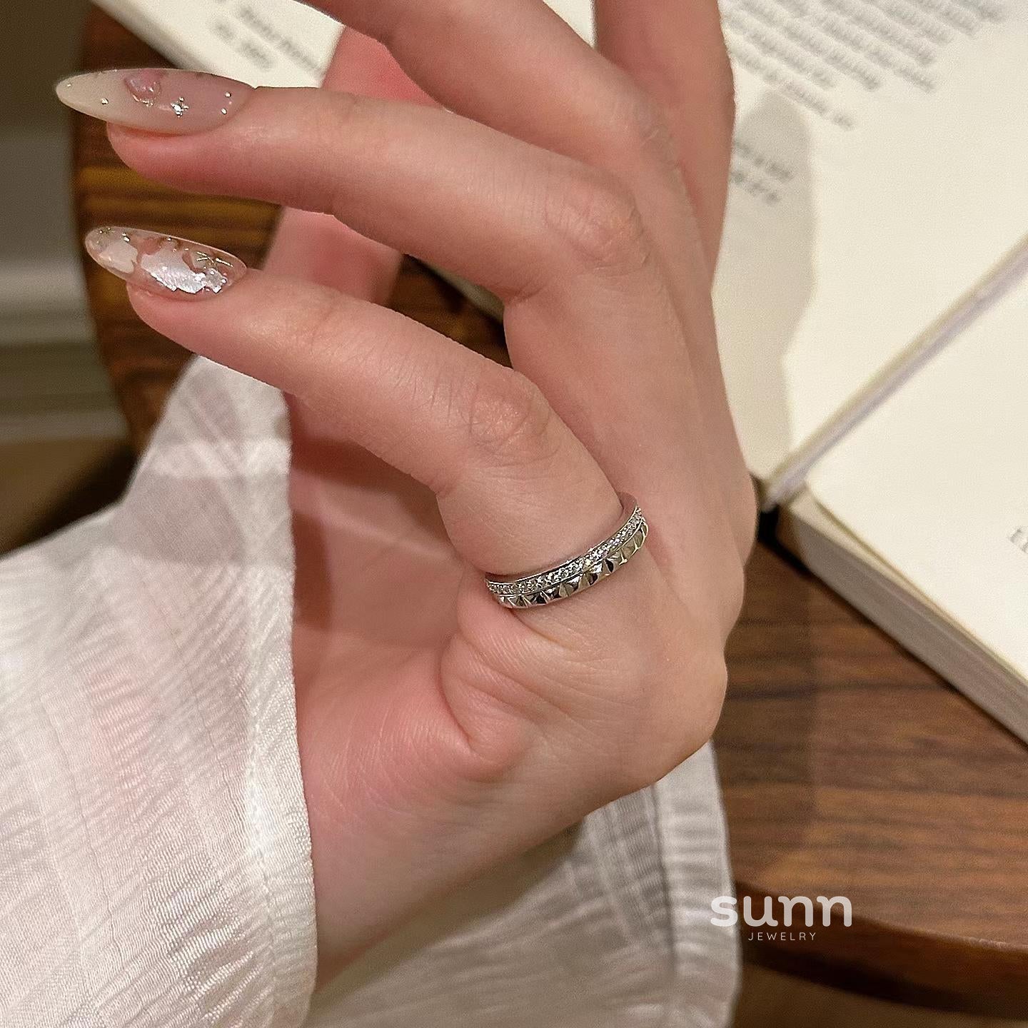Giulianna Old Money Quilted Ring [NHFTYJ9T]
