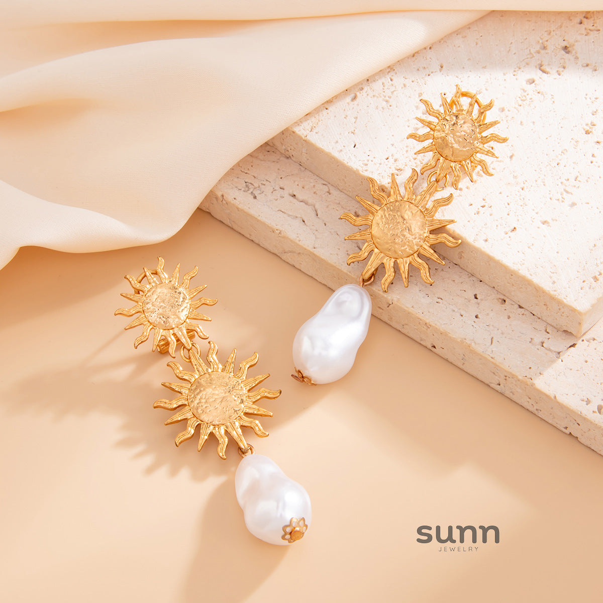 Gloria Geometric Drop Earrings [W147ZWJB]