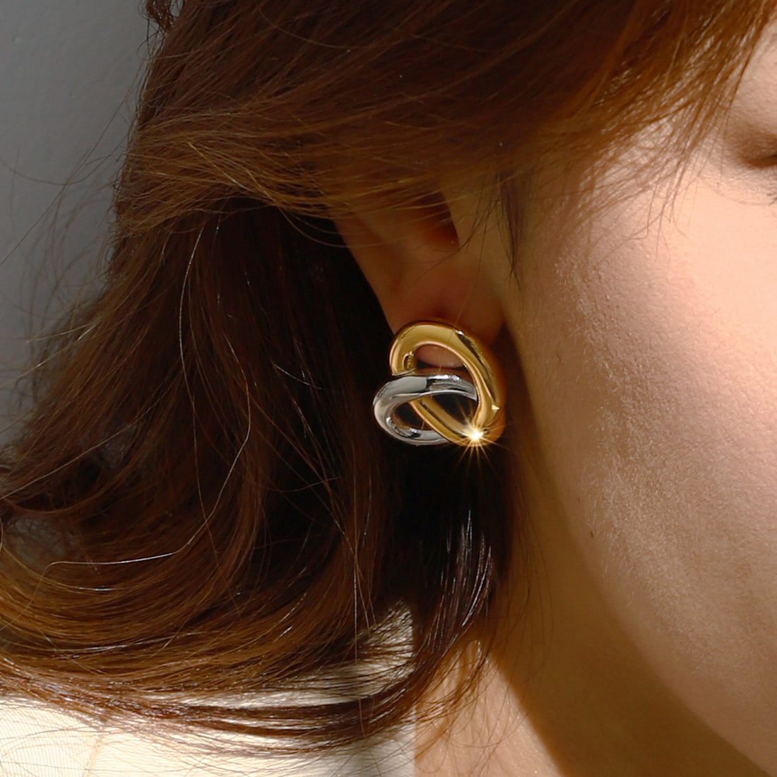 Gloria Heart Hoop Earrings [TOLWGPQA]