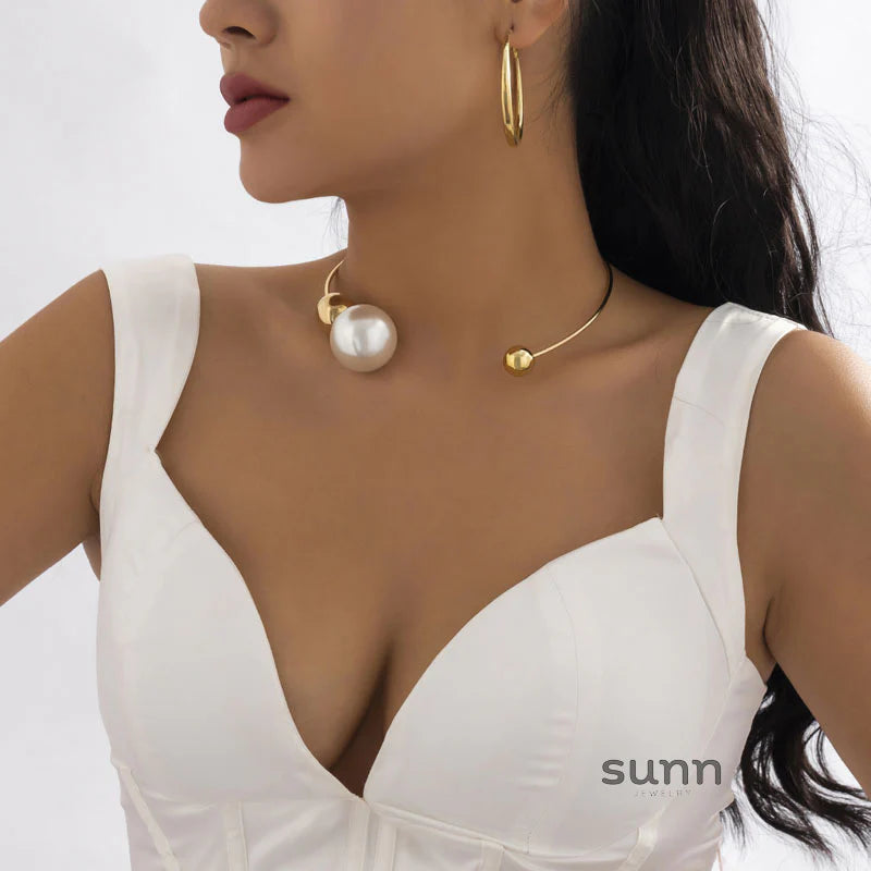 Gloria Pearl Choker Necklace