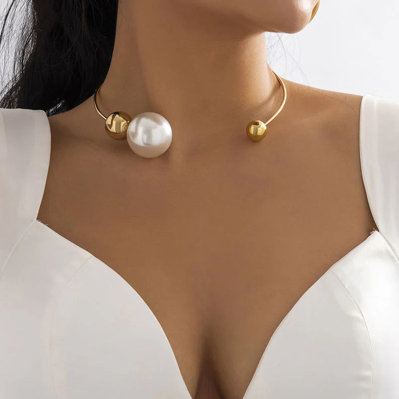 Gloria Pearl Choker Necklace