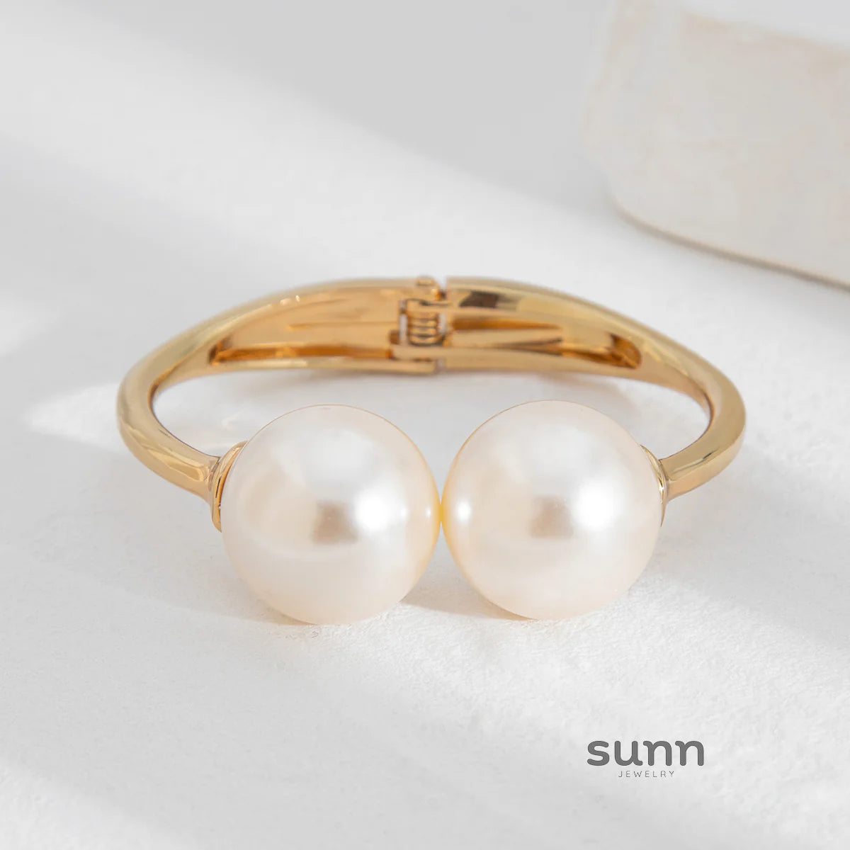 Glory Modern Geometric Bangle