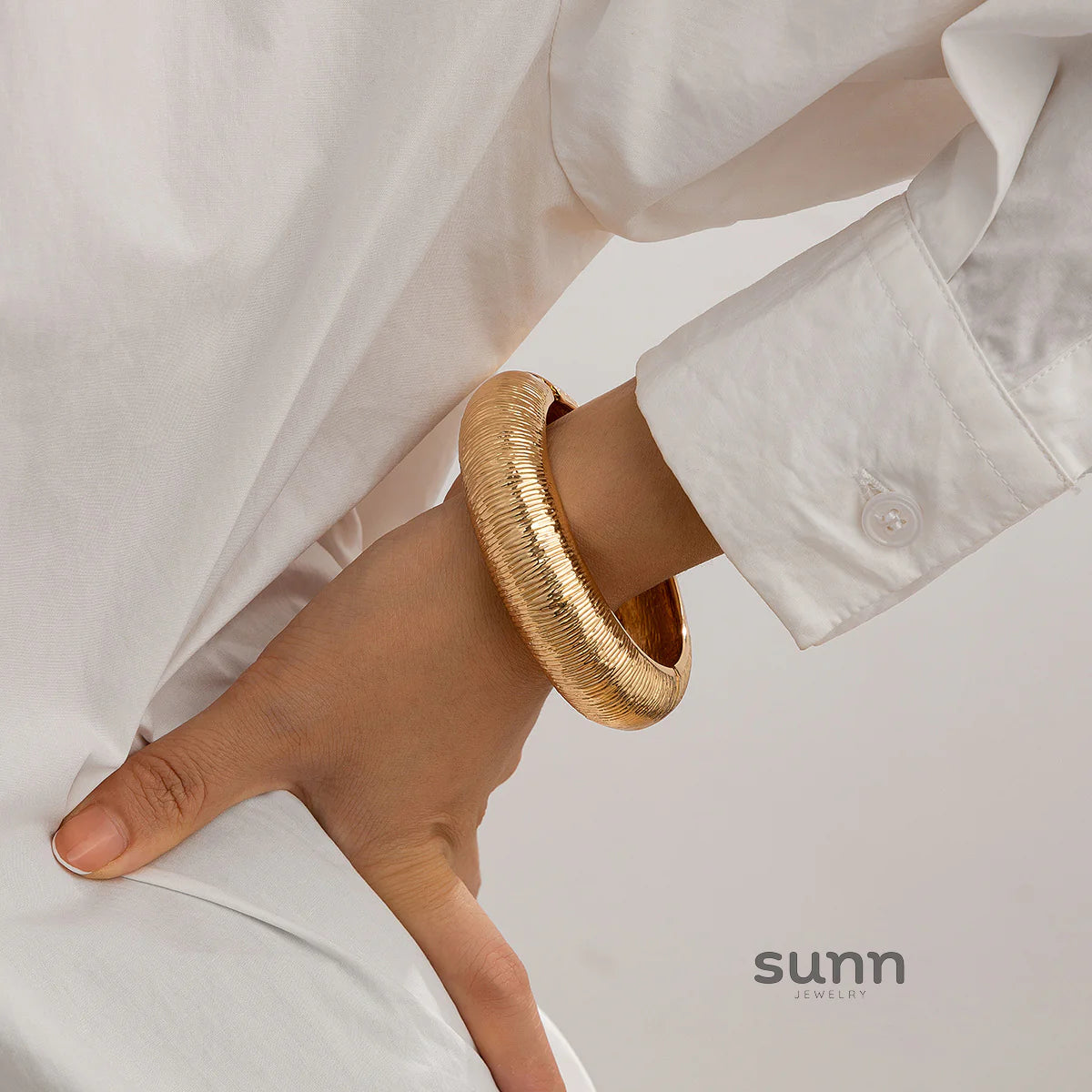 Glory Modern Geometric Bangle