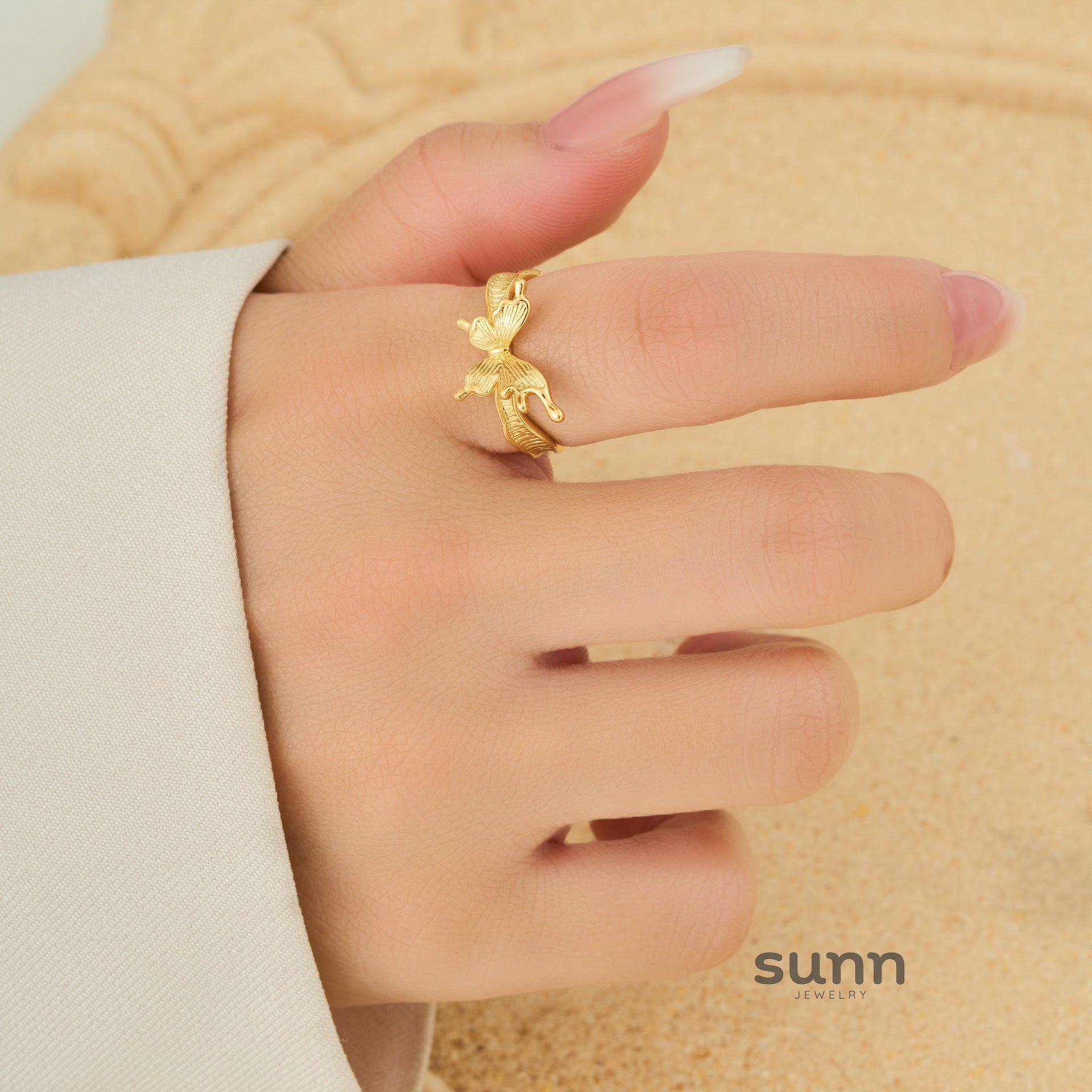 Grace Butterfly Open Ring [NEWHF7VN]