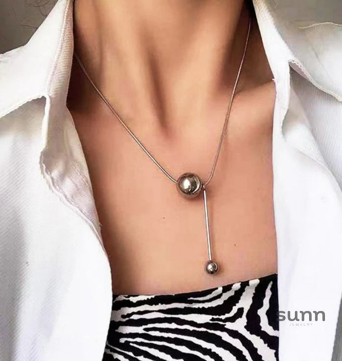 Graceyn Delicate Ball Necklace