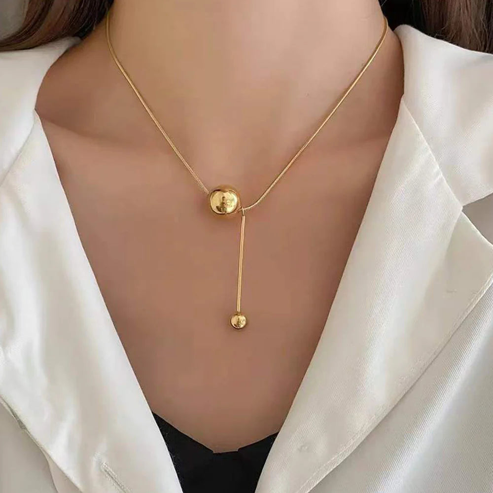 Graceyn Delicate Ball Necklace