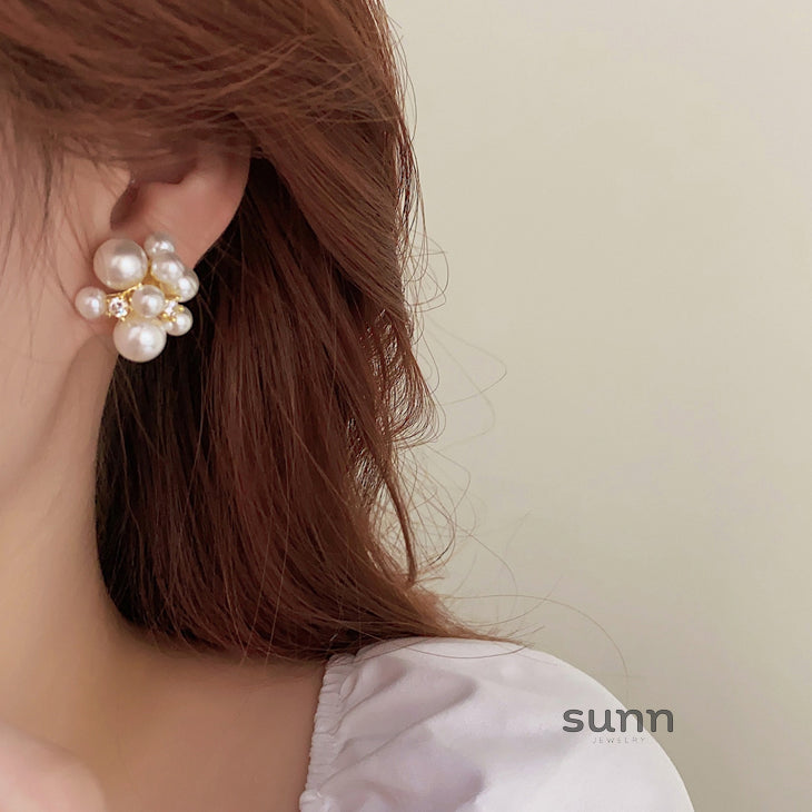 Gracie Vintage Pearl Studs [8BMYN5AS]