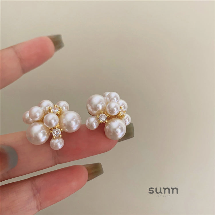 Gracie Vintage Pearl Studs [2VWP2L7W]